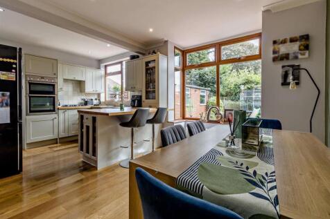 8704323-interior11-800.jpg