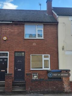 2-bed terraced on Goring Road, Coventry, CV2, £950/mo