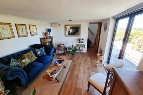 Annex sitting room 1.jpg