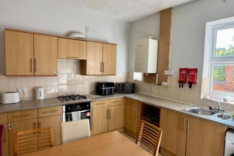 Walthall Street, Crewe photo 4