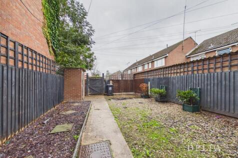 Richmond Court, Ellesmere Port, Chester photo 4