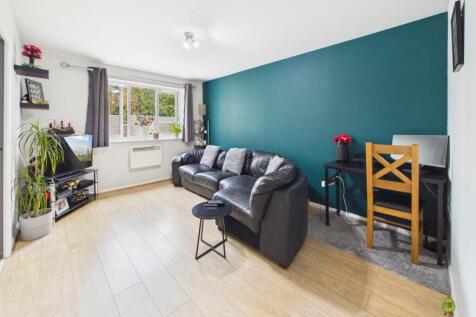 Presented by Clinton at EweMove Bexleyheath and Da