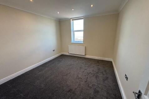 62aWeston Road, Runcorn, Cheshire, WA7 photo 4