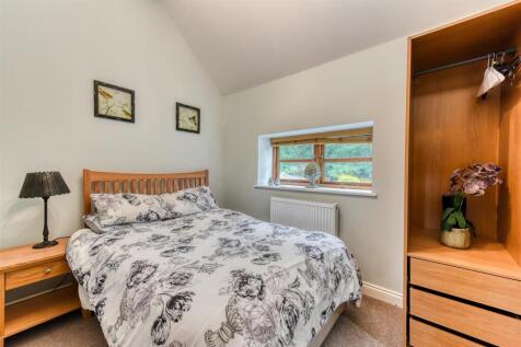 The Dower House-The Coach House bed3.jpg