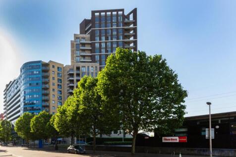 2 bed flat for sale Western Gateway, London E16