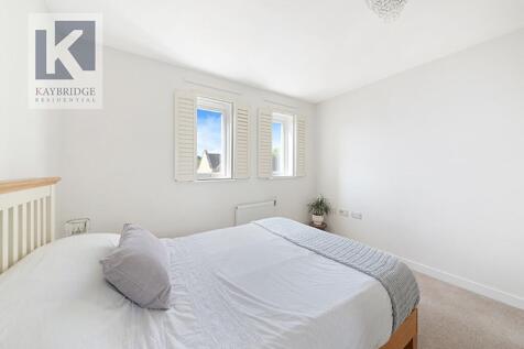 Longland Place, Epsom