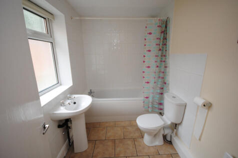 3-bed house on Leopold Street, Loughborough, £1,365/mo