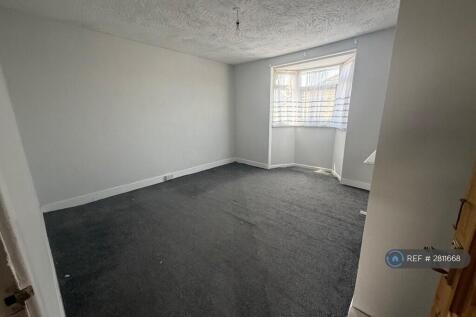 Upstairs Front Bedroom