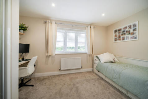 1356556-9-68cce87...