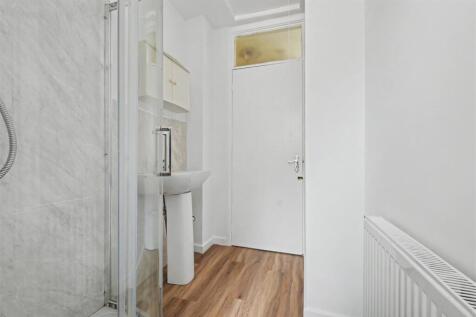 Shower Room_2.jpeg
