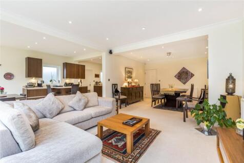 Coombe Gardens, West Wimbledon, London, SW20 photo 4
