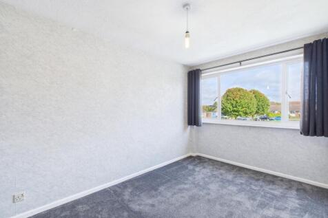 CAM01909G0-PR0398-STILL013