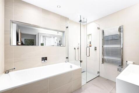 En Suite Bathroom