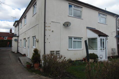 Studio flat on Adelaide Road, £670/mo
