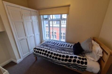 sangha-apartments-le1-6ap-992991