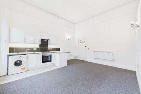 CAM04693G0-PR0087...