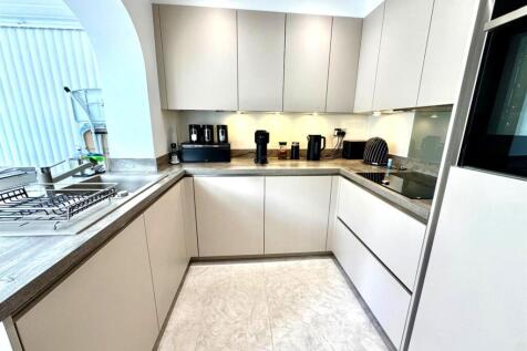 PHOTO-2025-08-28-12-57-10 6.jpg