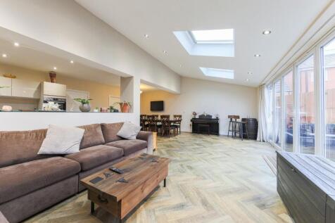 Kitchen, dining, family area