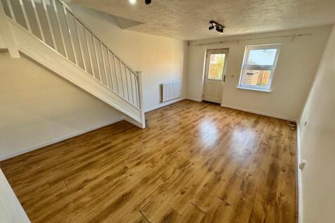 Magpie Hall Road, Chatham, Kent, ME4 photo 3