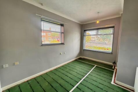 e4b351b8-WhatsApp...