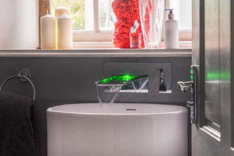 1344036-36-68b1bf59f2240-ARW