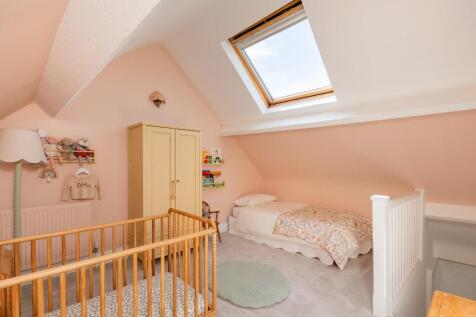 1B0R8WE - Bedroom C.jpg