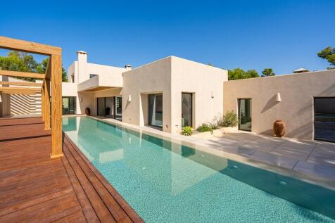 Exterior and Pool (3