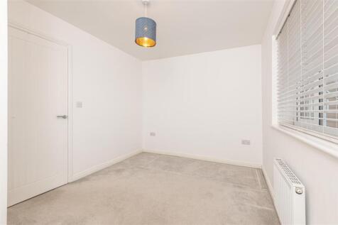 38 - 38 Moorlands Road BD19 5ED.jpg