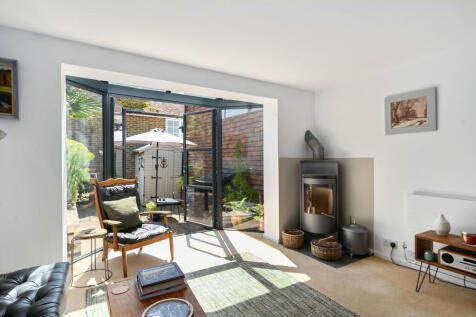 kings-cottage-tn3...