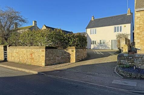 High Street, Ketton 1.jpg