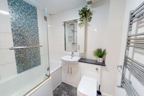 27 RVC bathroom