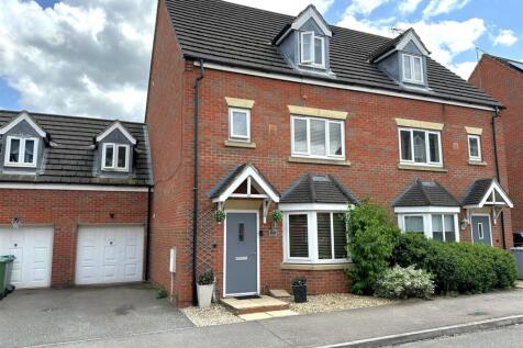 Newark, NG24 - property photo