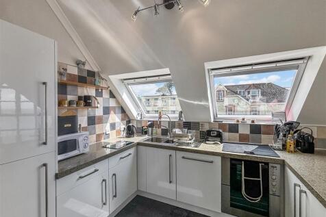 Kitchen_.jpg