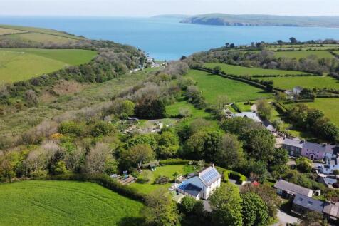 Hillside, Brynhenllan Dinas Cross, Newport, Pembro