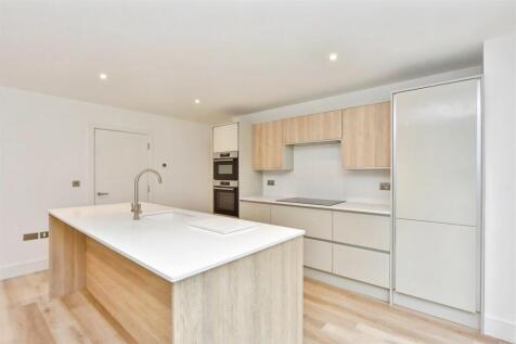 Heights 3 kitchen...