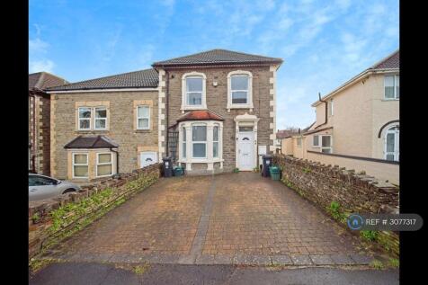First Floor Flat. Allocated Parking On The Right. 