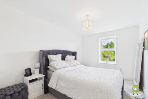 EweMove Estate Agents Basingstoke 