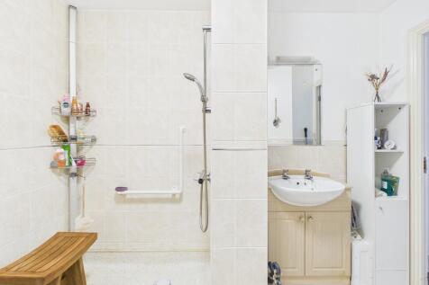 Bathroom (2)