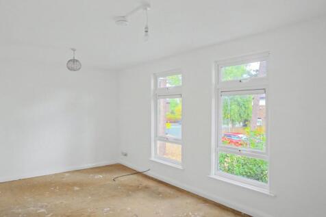 25 Radnor Grove, Hillingdon, Uxbridge, Middlesex, UB10 0ET