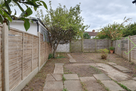 Westerham Avenue, London, N9 - Garden