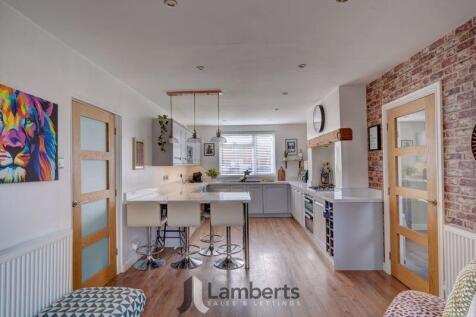 Kitchen/Diner/Family Room