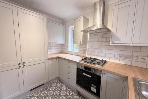 Borelli Mews, Farnham, GU9 7YZ photo 3