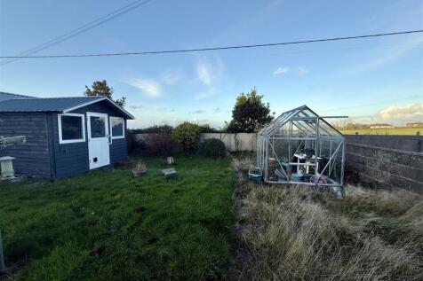 Studio / Garden Shed / Summerhouse
