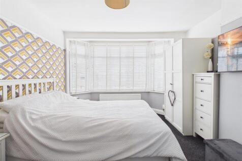 Master bedroom.jpg