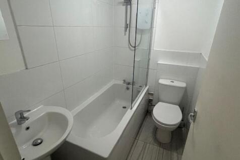 Grenville Close, Willenhall WS2 photo 5