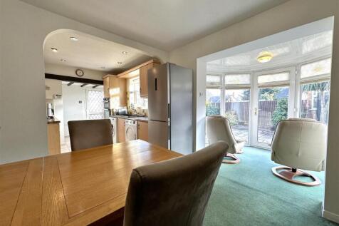 Open-Plan Dining Kitchen 966