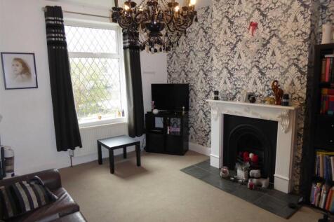 Living Room: