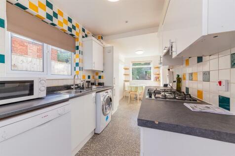 Fitted Kitchen