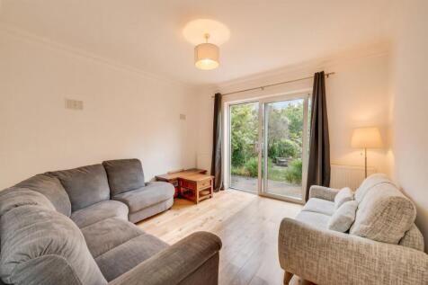 Daniels_5A, Riffel Road London, NW2_001.jpg