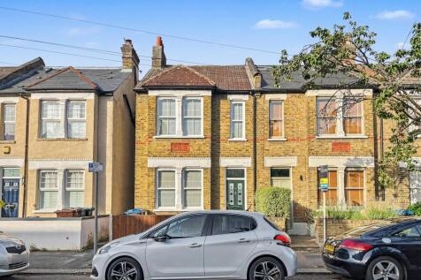 74 Dupont Road, Raynes Park, SW20 8EQ